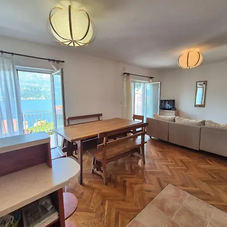 Luna Apartmán